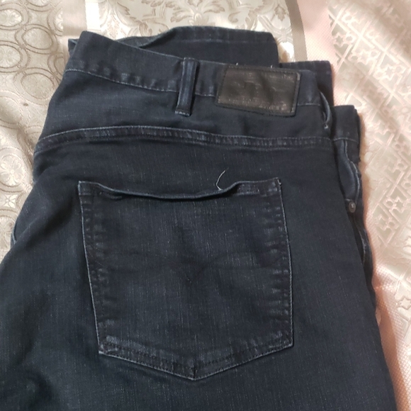 Jean - Picture 2 of 4